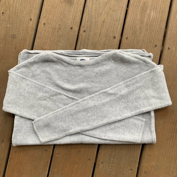Old Navy Sweaters - ⭐️FREE w/ purchase!⭐️ Old Navy sweater